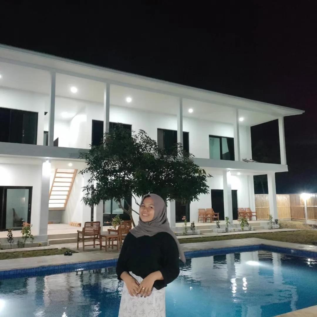 Satu Hati Hotel Ekas Exterior photo